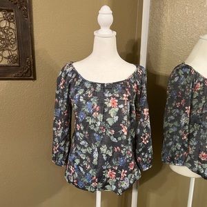 Lauren Conrad Women’s Top Blouse Floral Print Blue Gently Used Size Medium